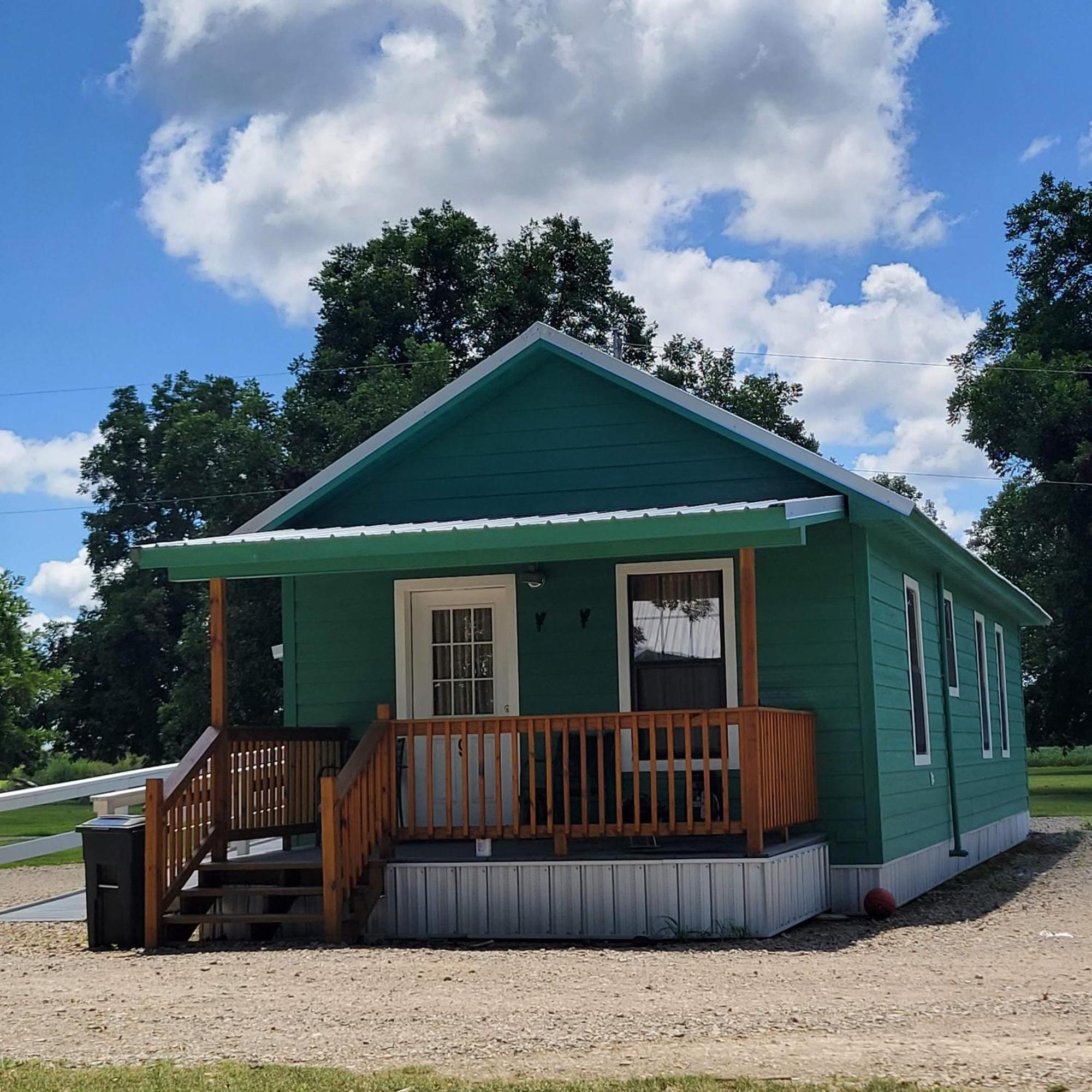 Turn On Inn Lake Village Exterior photo