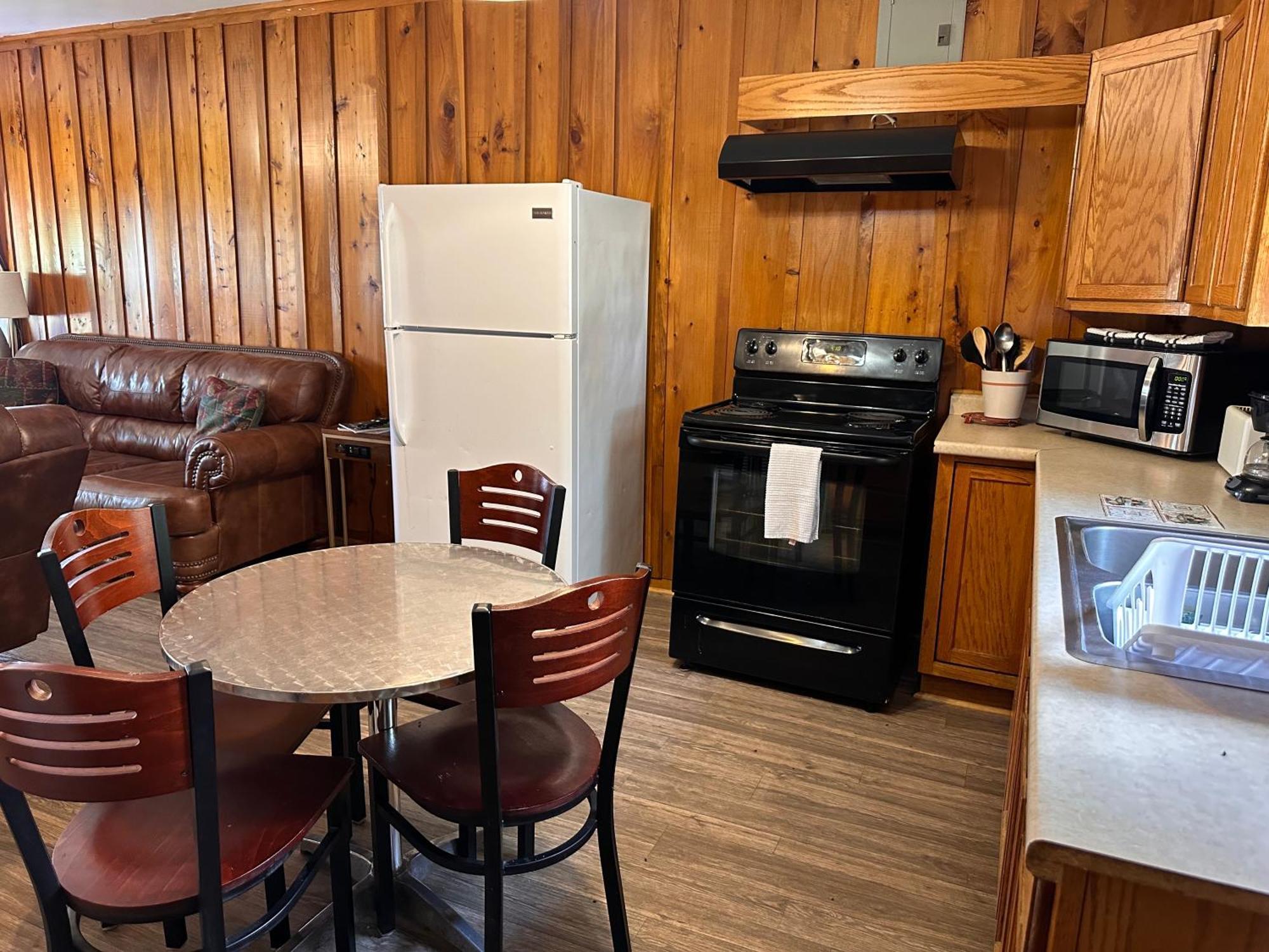 Turn On Inn Lake Village Room photo