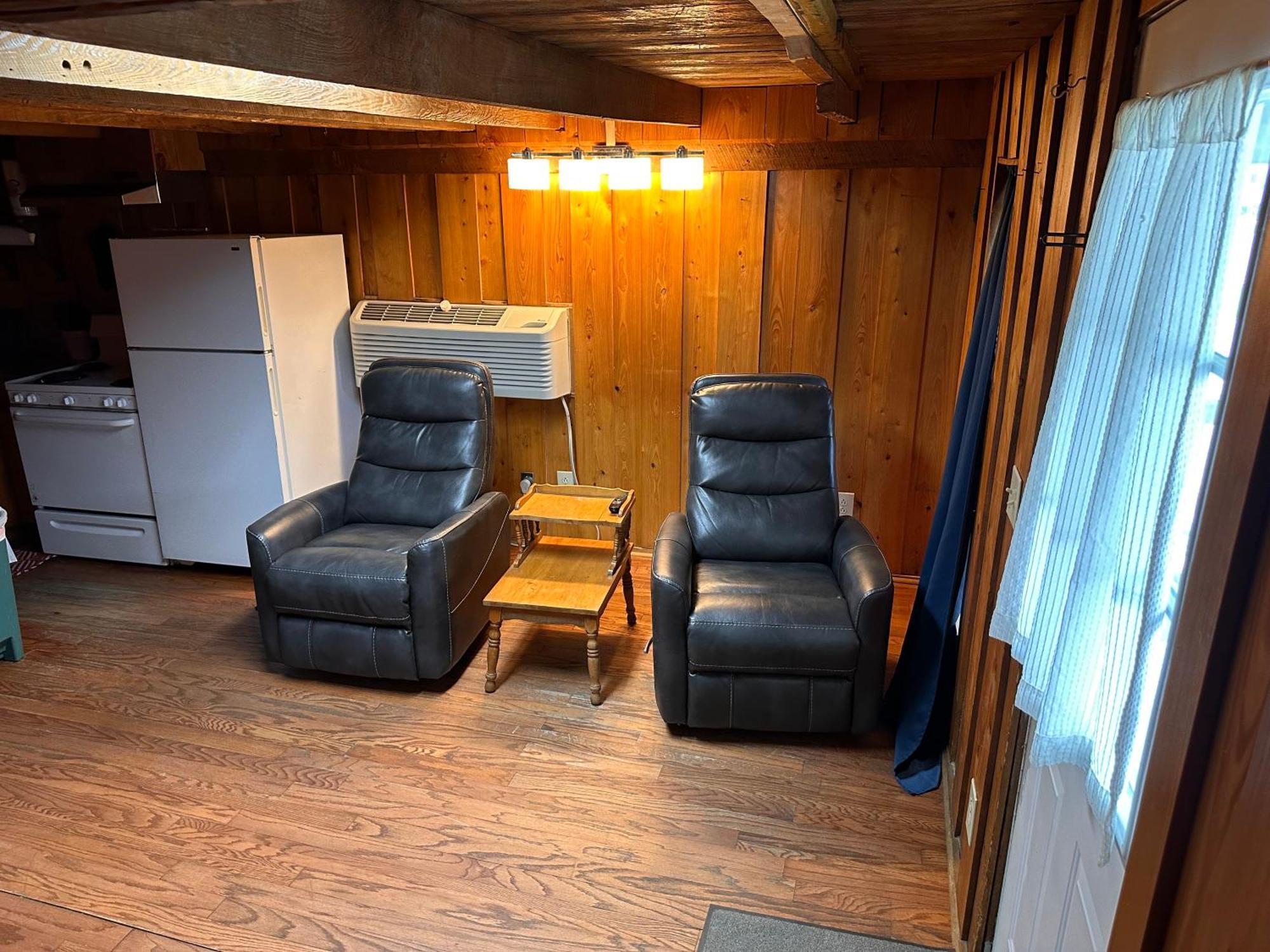 Turn On Inn Lake Village Room photo