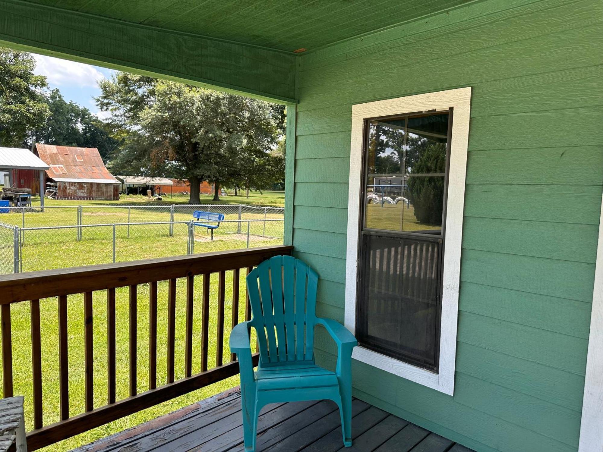 Turn On Inn Lake Village Room photo